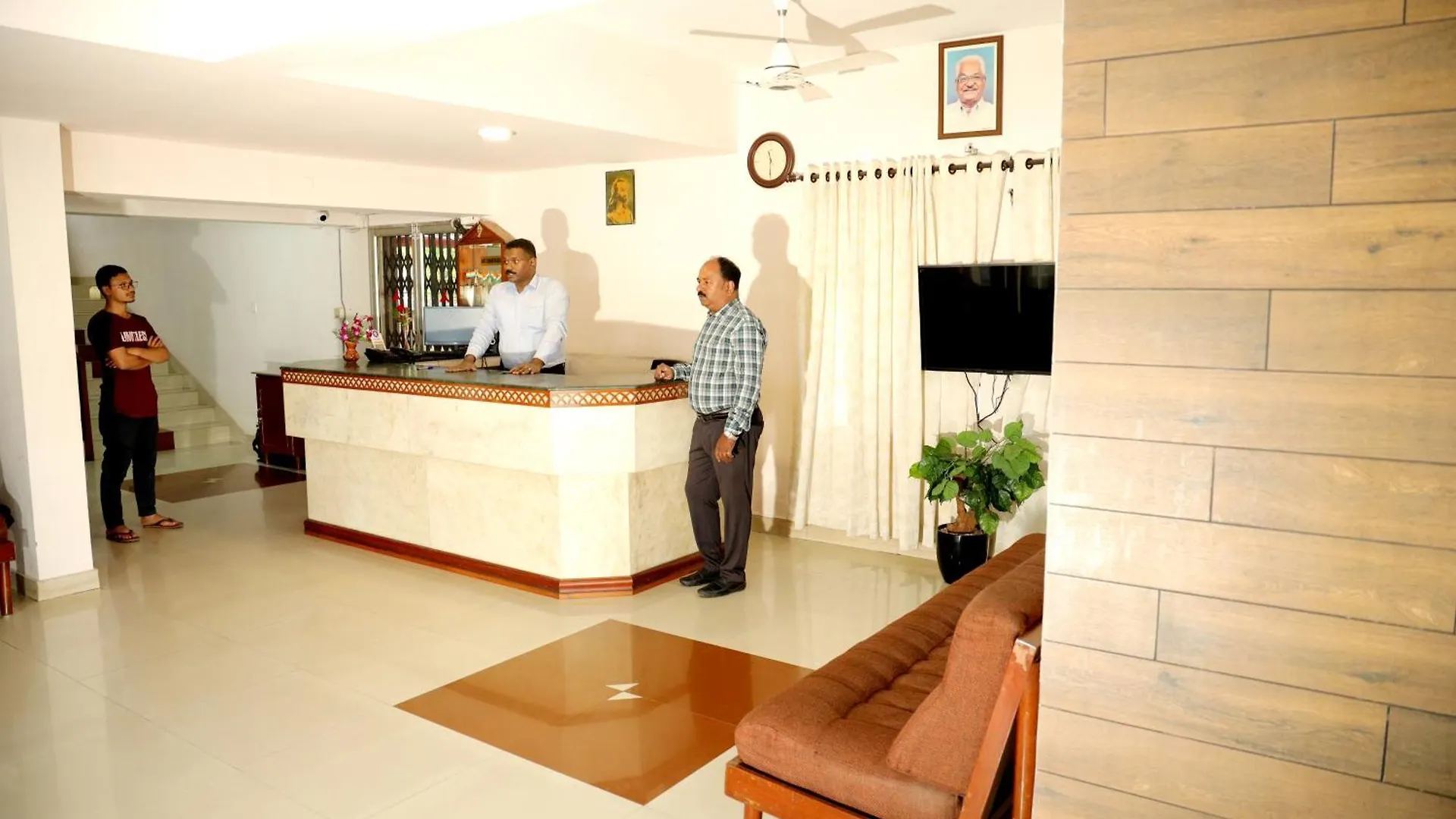 Hotel Ashish Tourist Home Thiruvananthapuram